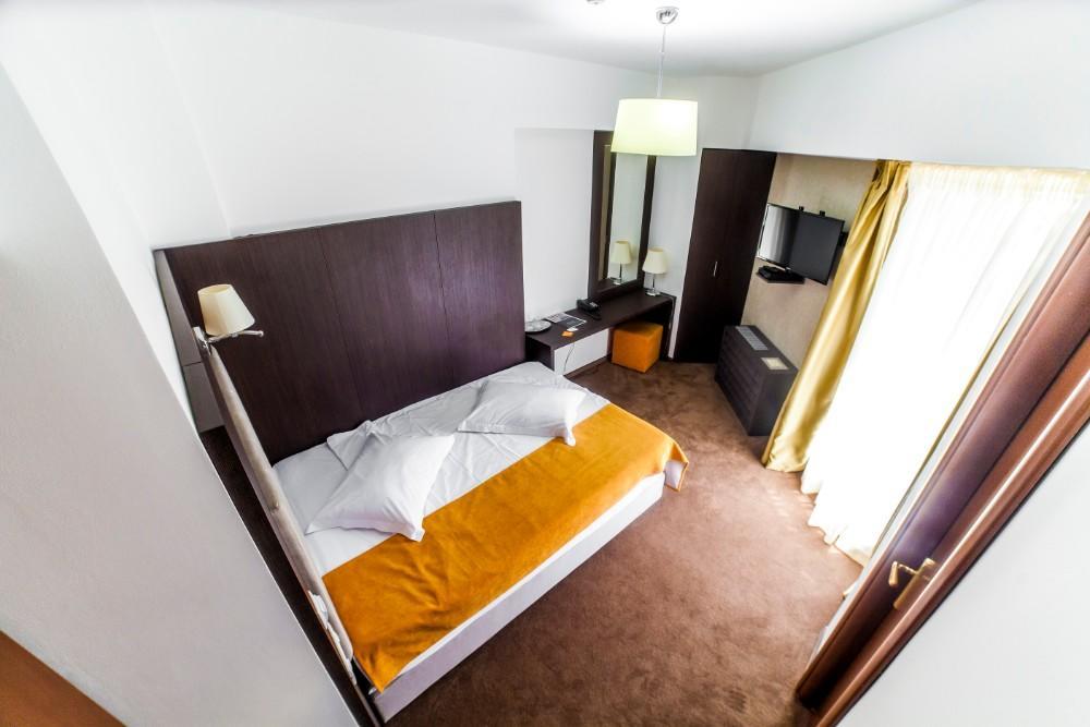 Hotel Europeca Craiova Exterior photo